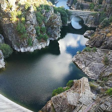 El Egio Pensionat Cervera de Buitrago Exteriör bild