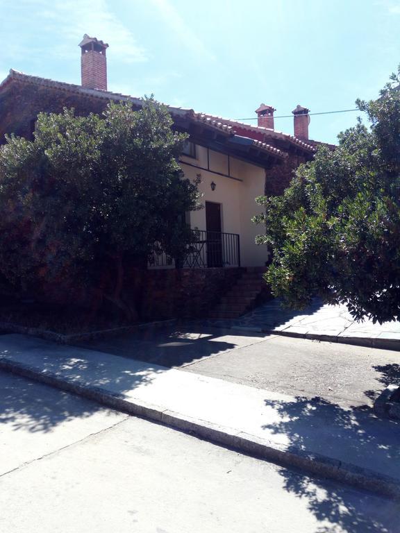 El Egio Pensionat Cervera de Buitrago Exteriör bild