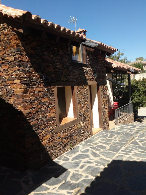 El Egio Pensionat Cervera de Buitrago Exteriör bild