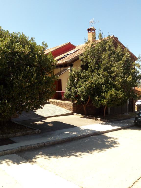El Egio Pensionat Cervera de Buitrago Exteriör bild