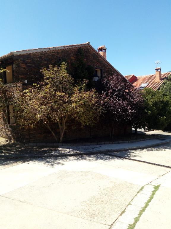 El Egio Pensionat Cervera de Buitrago Exteriör bild
