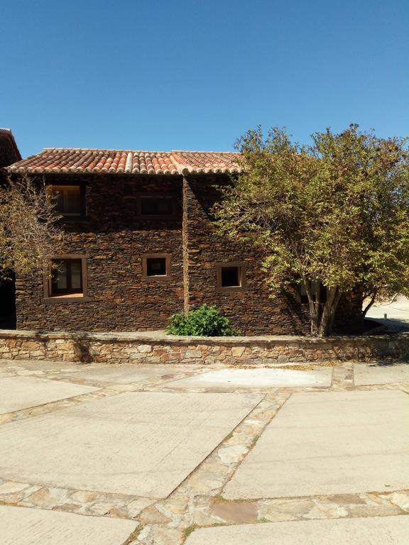 El Egio Pensionat Cervera de Buitrago Exteriör bild