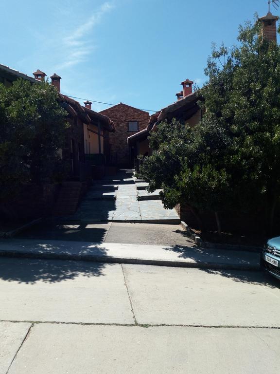 El Egio Pensionat Cervera de Buitrago Exteriör bild