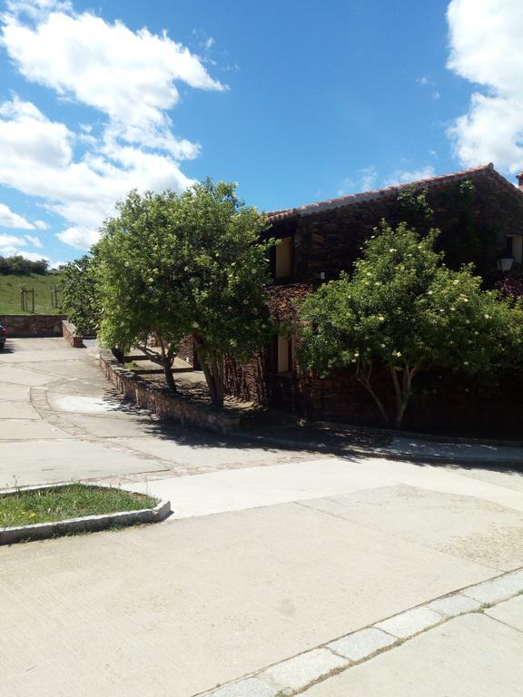 El Egio Pensionat Cervera de Buitrago Exteriör bild
