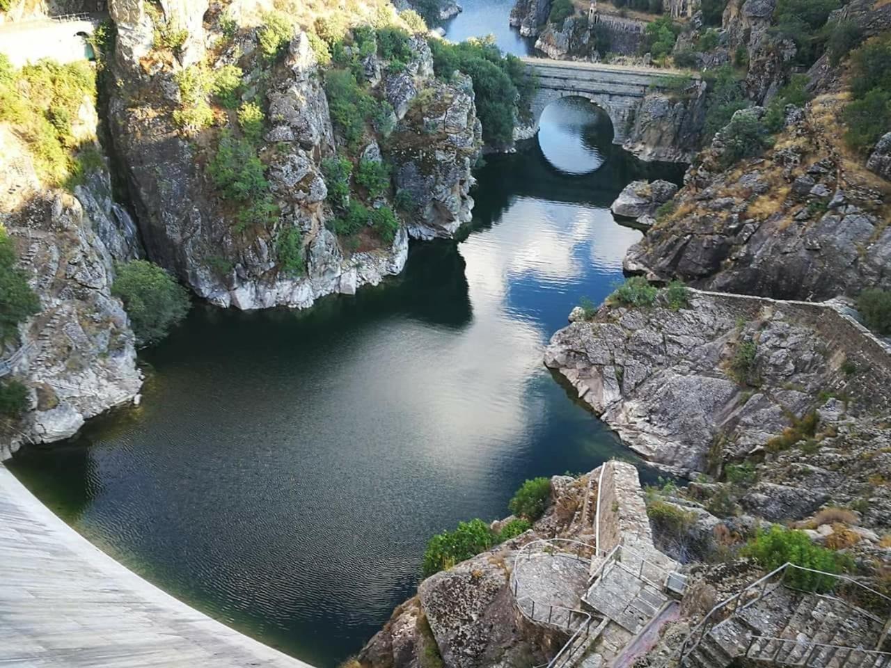 El Egio Pensionat Cervera de Buitrago Exteriör bild